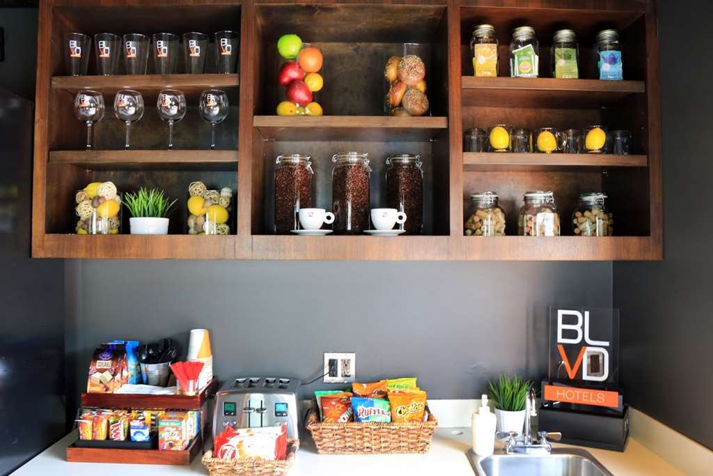 Blvd Hotel & Suites - Walking Distance To Hollywood Walk Of Fame (Adults Only) Los Angeles Restaurang bild